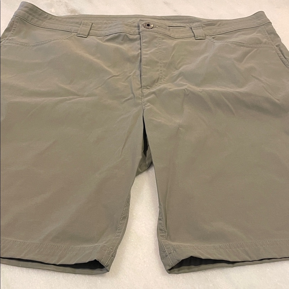 Eddie Bauer Women's Olive Green Flat Front Shorts